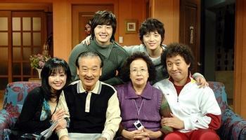 搞笑一家人韩剧国语,笑料百出，温馨满溢的韩国家庭喜剧